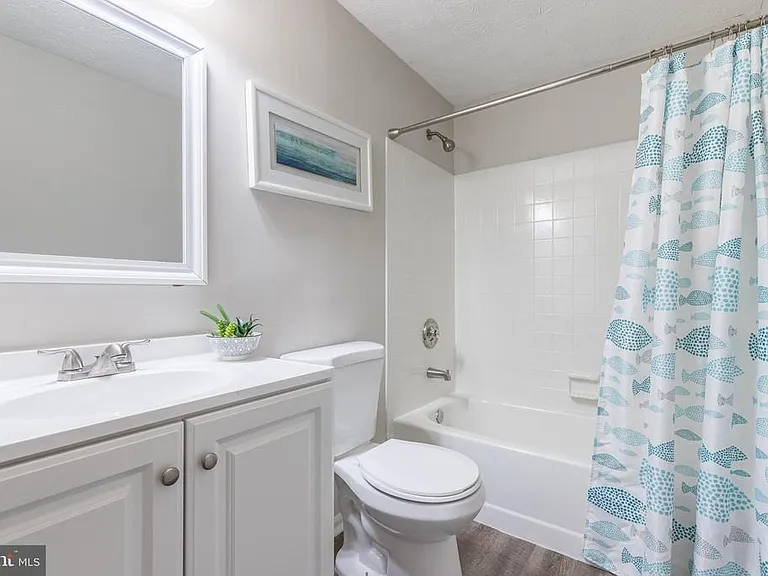 1334 E Spring Meadow Ct — Photo 13