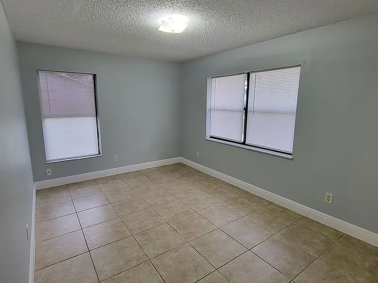 784 Anderson Rd — Photo 19