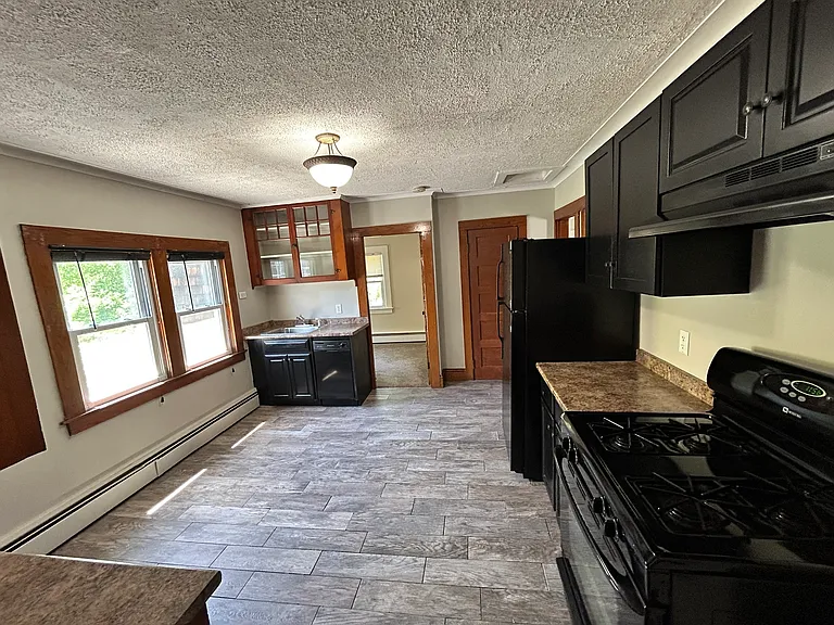 Kitchen with newer appliances