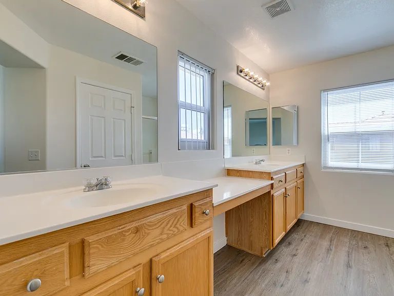 892 Blue Rosalie Pl — Photo 35