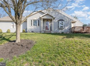 1400 Red Maple Ct, New Cumberland, PA 17070