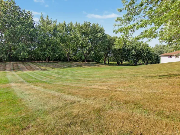2027-2029 Highland Cir W, Mora, MN 55051