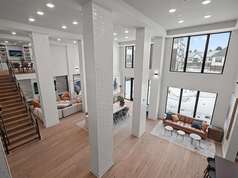 Legacy Rochester Hills Apartments — Photo 18