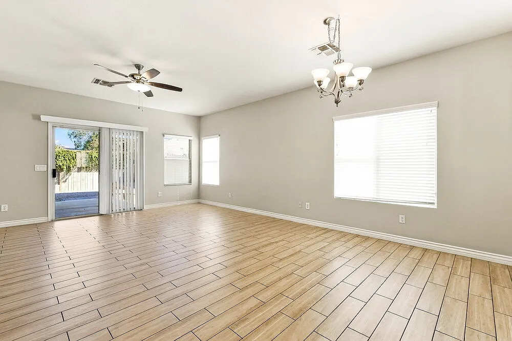 3 bed, 2.0 bath, 1544 sqft, $2,290 — Photo 4