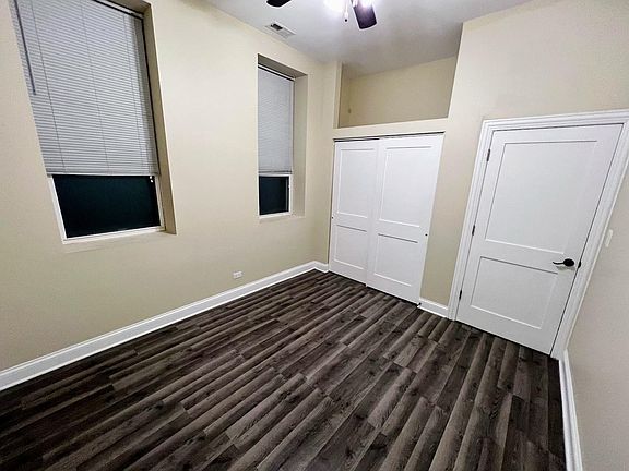 4th image of 3650 W Diversey Ave #1R