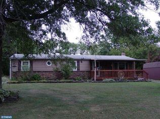 627 Jennifer Ln, Gilbertsville, PA 19525