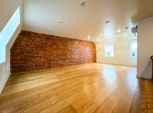 2129 Pine St APT 3F, Philadelphia, PA 19103