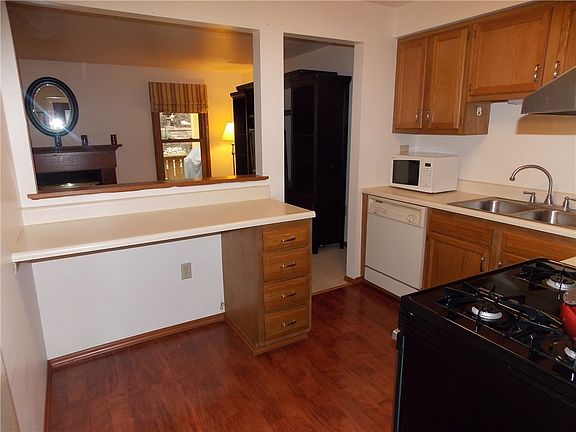 5th image of 904 Cottingham Ct