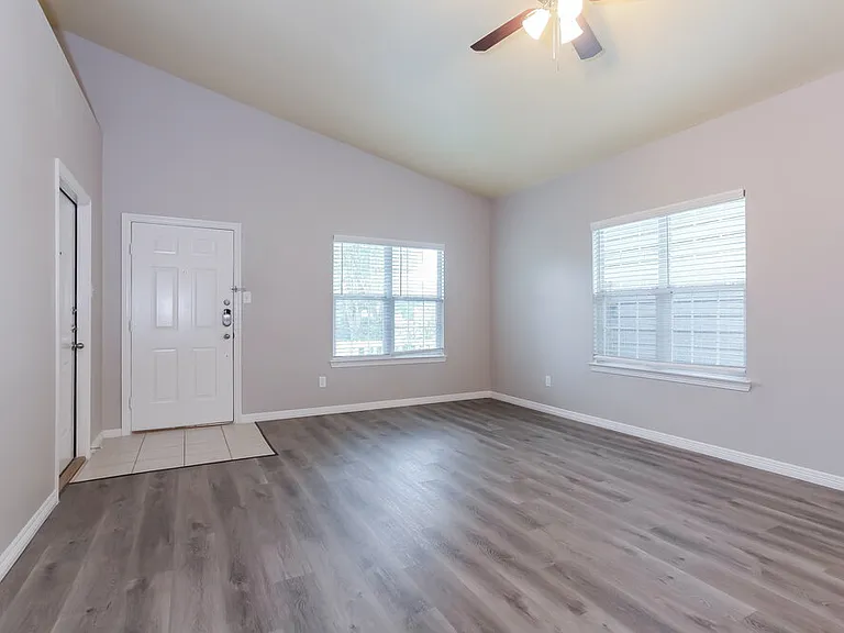 21327 Sweet Grass Ln — Photo 3