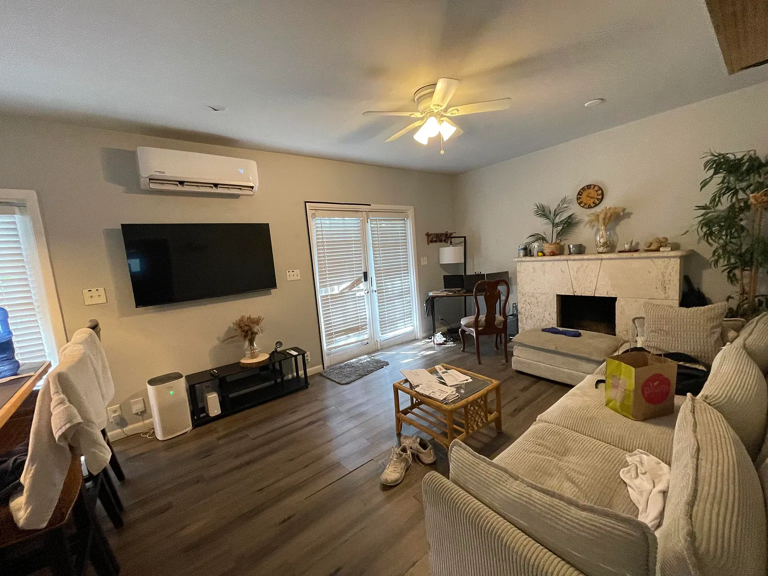 2 bed, 1.0 bath, 800 sqft, $2,800 — Photo 2