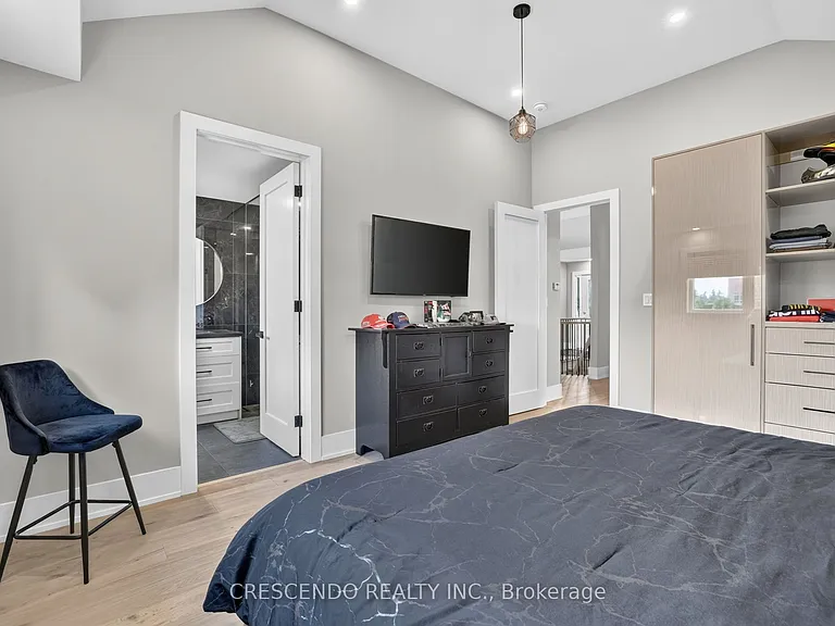 15 Southbury Manor Dr — Photo 33