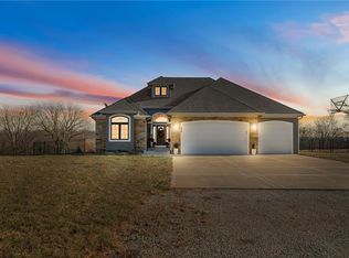 925 County Road B, Liberty, MO 64068