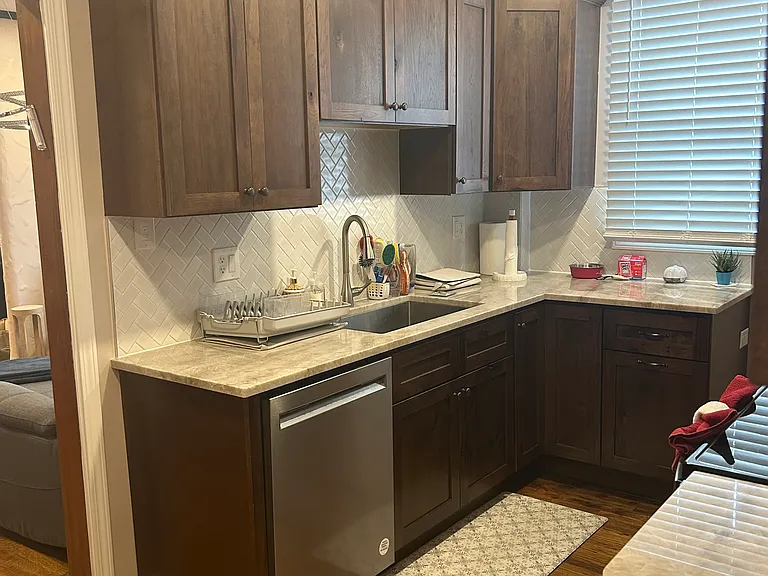 2523 Roanoke Ave — Photo 9