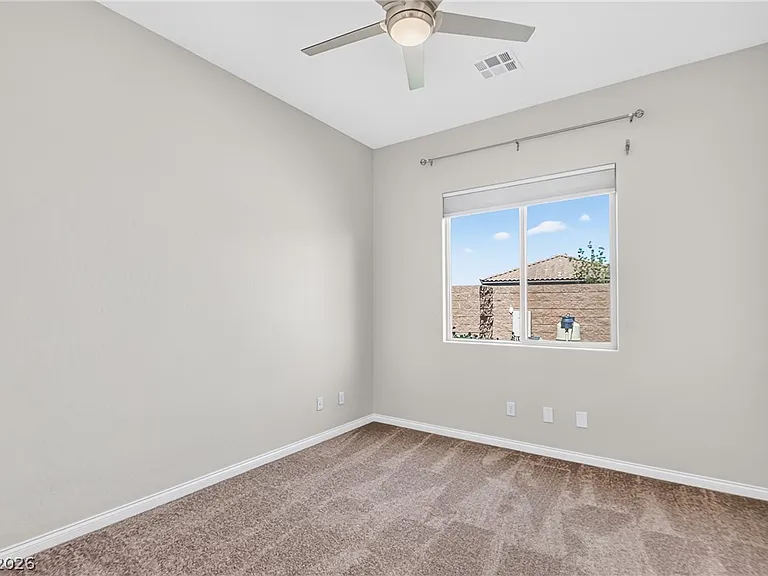 2852 Josephine Dr — Photo 30