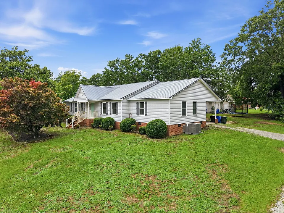 210 W Old Rd #B