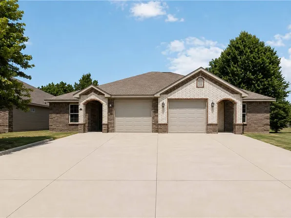 3302 SW Victoria Pl #C-d, Bentonville, AR 72712