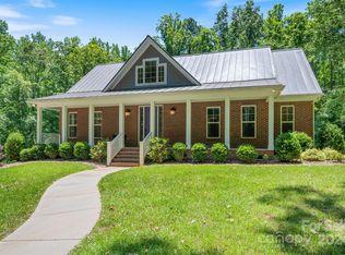 1297 Quiet Creek Dr, Lancaster, SC 29720