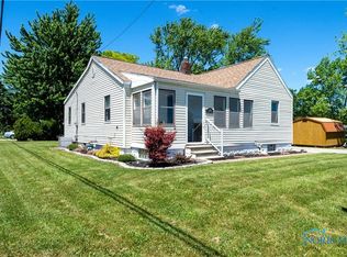 742 Hanson St, Northwood, OH 43619