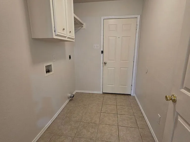 401 Justice Ave — Photo 21