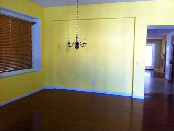3rd image of 818 Belle Crest Way