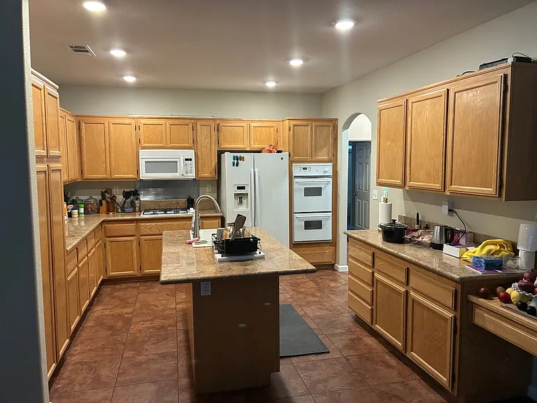 25633 Macintosh Ct — Photo 8