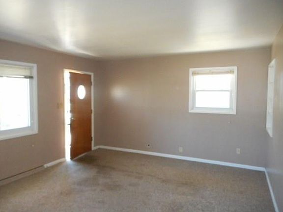4th image of 5619 Maplewood Dr