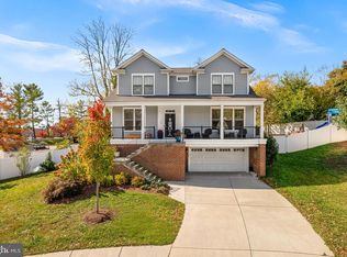 709 Pastoral Pl SW, Leesburg, VA 20175