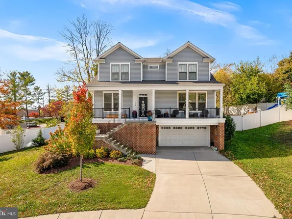 709 Pastoral Pl SW, Leesburg, VA 20175