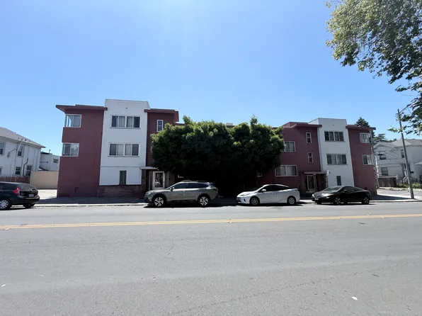 615 18th St #4, Oakland, CA 94612