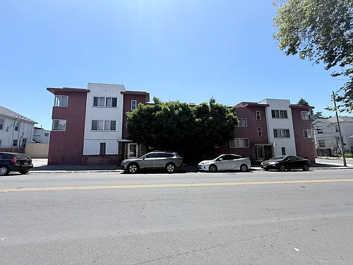 615 18th St Photo 1
