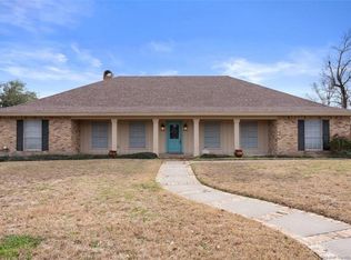 1231 S Bayouwood Ct, Lake charles, LA 70605