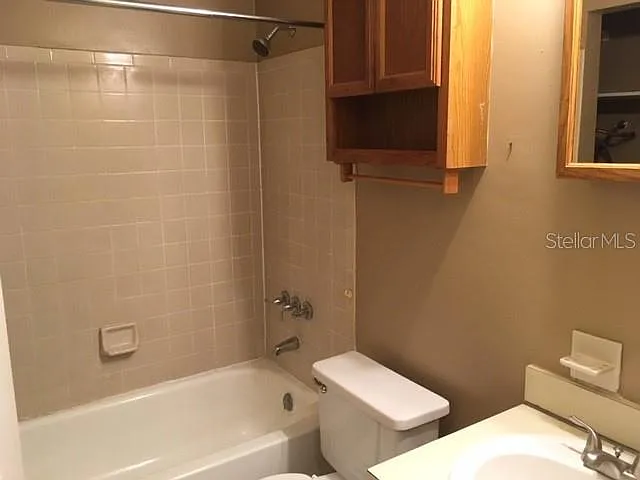 1 bed, 1.0 bath, 705 sqft, $925 — Photo 4