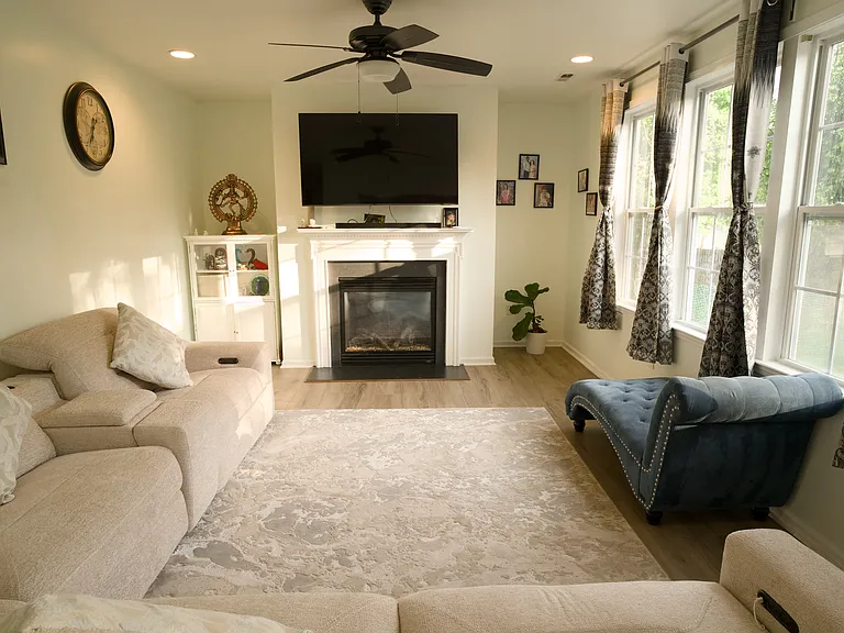 10 Dahlia Ct — Photo 7