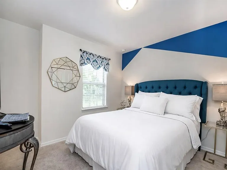 8952 Rhodes St — Photo 11