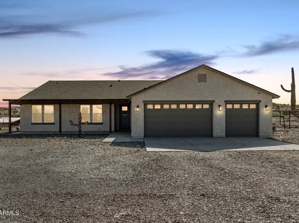 3925 W MOON DUST Trail, San Tan Valley, AZ 85144