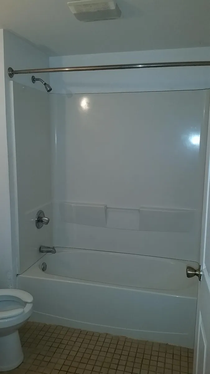 Building Photo - 63 Egmont St #1