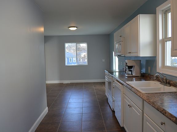 4th image of 1727 S Hennepin St