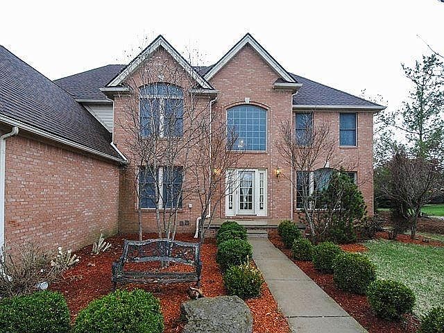 2nd image of 1964 Stonebridge Dr N