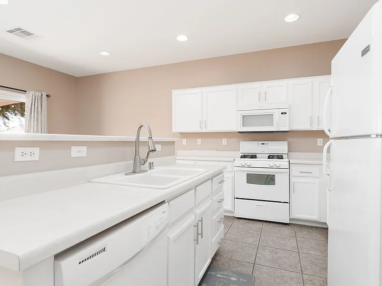5432 Roaring Surf Dr — Photo 15