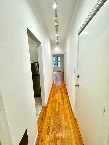 646 Ofarrell St #3 Photo 1