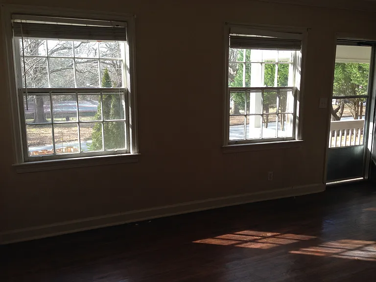 1572 Beatie Ave SW — Photo 15