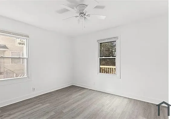 9040 Beverly Dr N — Photo 2