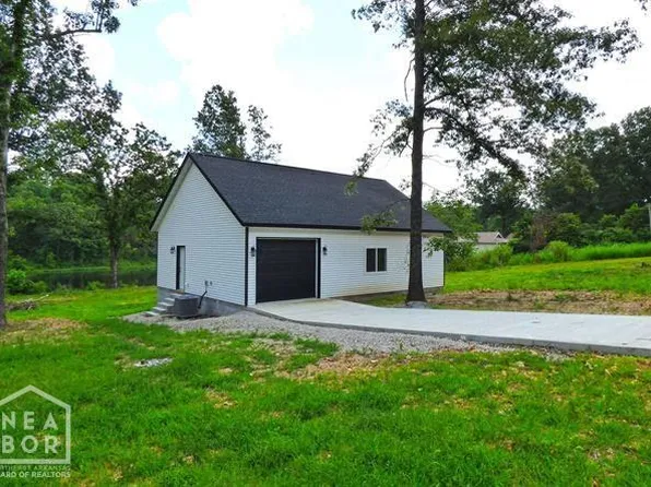 16 Oniatara Cir, Cherokee Village, AR 72529
