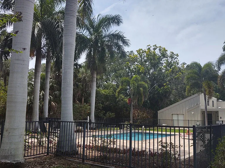 2208 Bahia Vista St #F1 — Photo 5