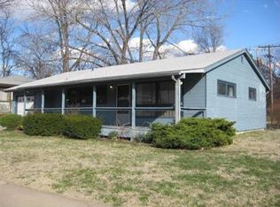 3512 SW Burlingame Rd, Topeka, KS 66611