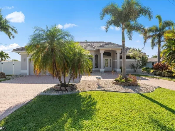 3733 SE 12th Pl, Cape Coral, FL 33904