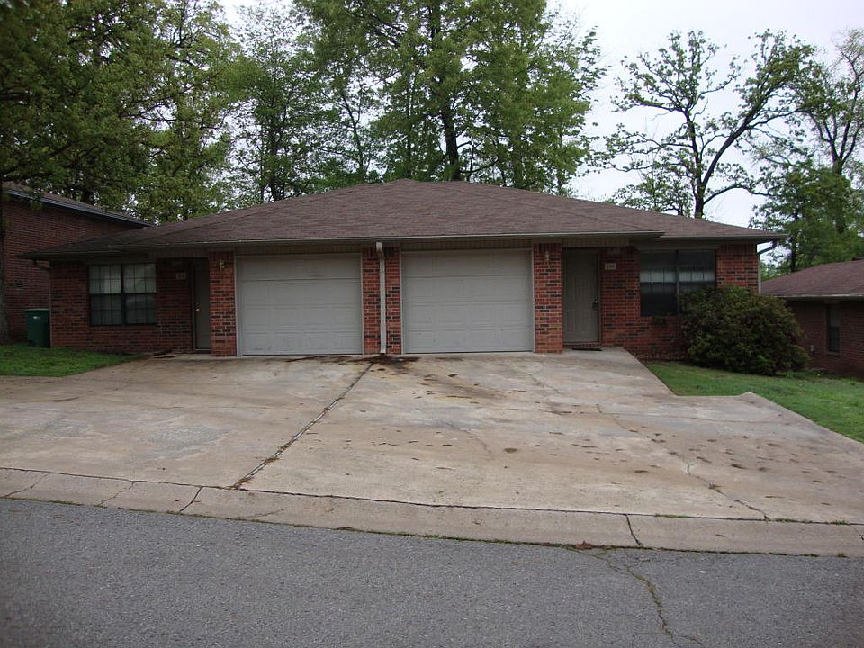 1st image of 308 W 16th Ct