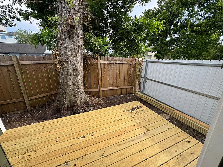 3919 Elysian St #4 — Photo 13