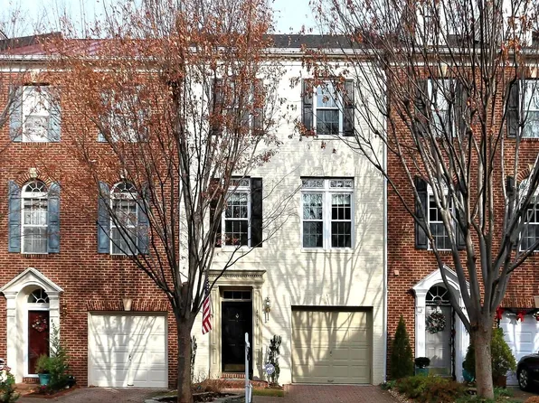 4919 Waple Ln, Alexandria, VA 22304