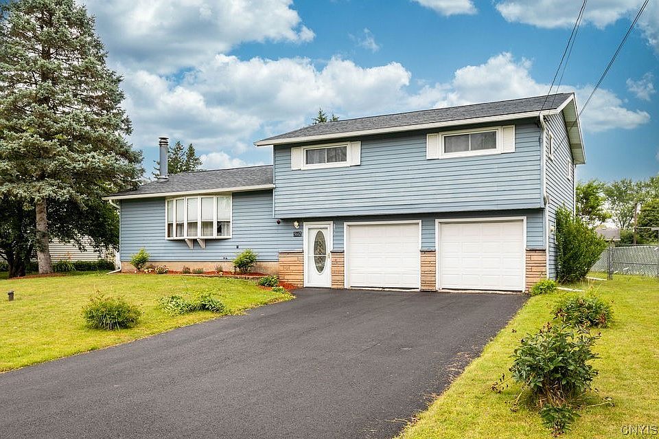 1st image of 5662 Stevens Dr N